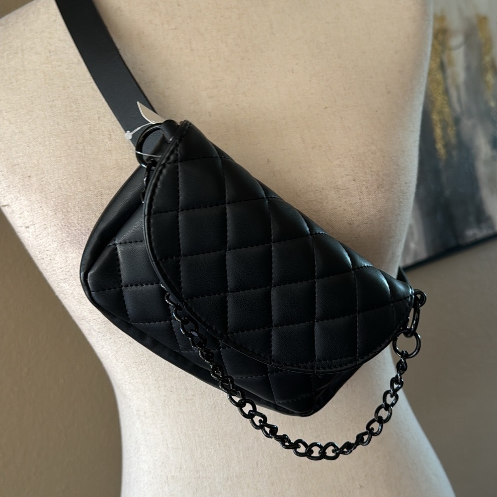 Versatile diamond stitch fanny bag and mini bag - Picture 5 of 10